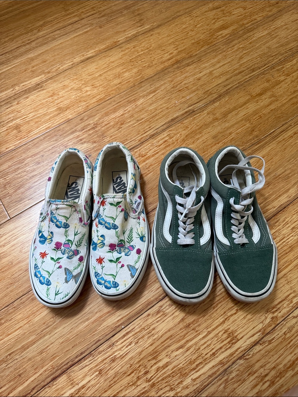 Vans Floral Butterfly and Sage Green Women’s 6 or Men’s 4.5